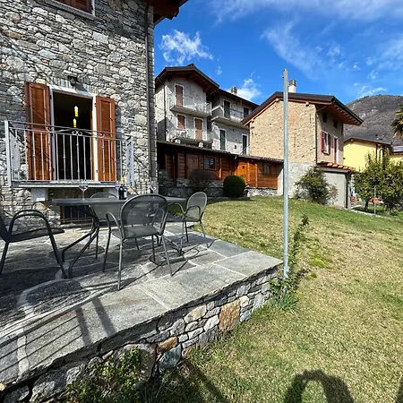 View, Garden, Balcony In Gravedona - Larihome A61 Consiglio di Rumo